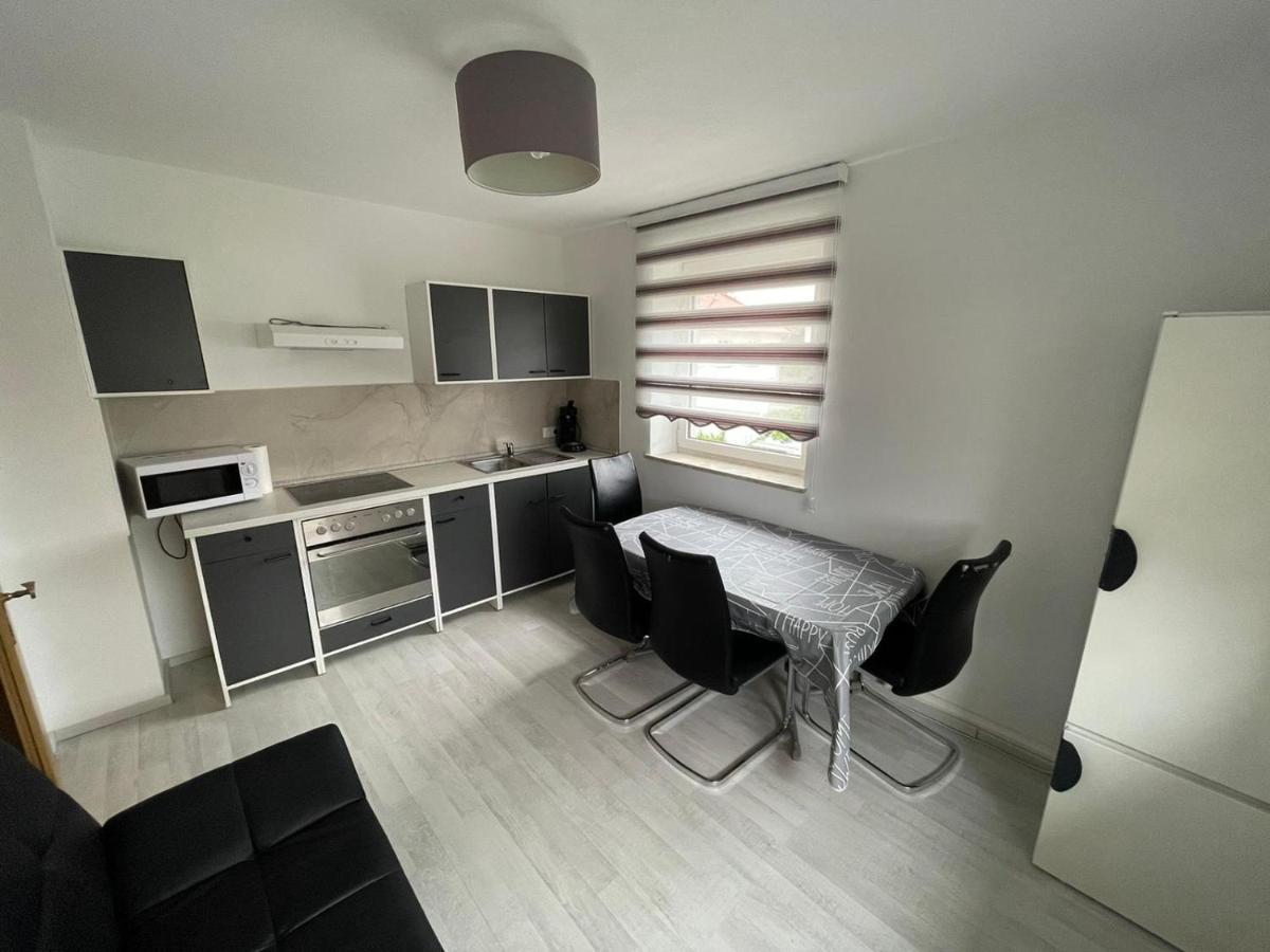 Guntia Apartment Mit Grossem Garten Guenzburg Ngoại thất bức ảnh