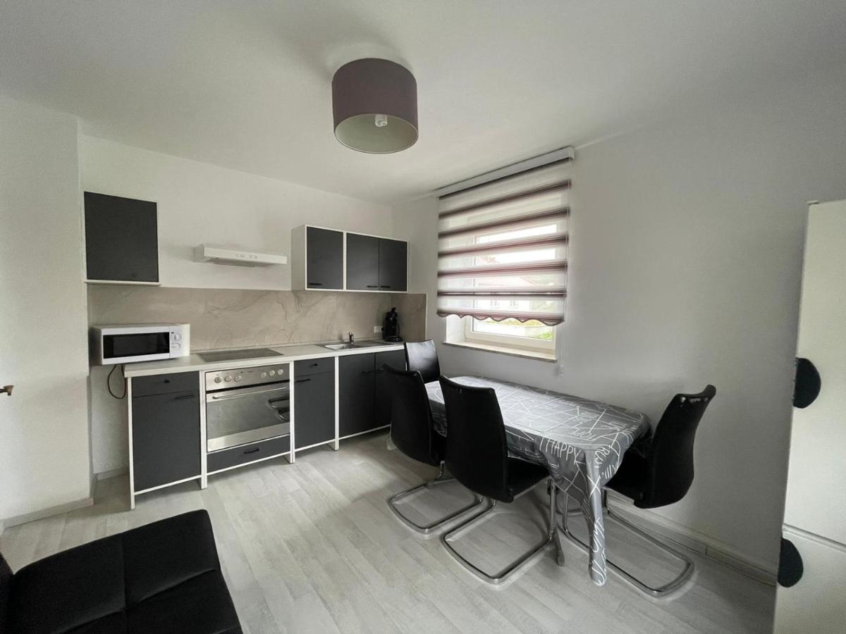 Guntia Apartment Mit Grossem Garten Guenzburg Ngoại thất bức ảnh